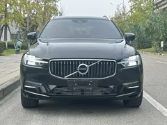 2021 Volvo XC60 4WD Luxury, чёрный — фото 2