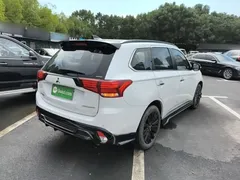 2021 Mitsubishi Outlander 2.4L 4WD 5-seat, белый — фото 7
