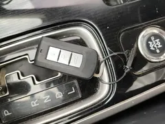 2021 Mitsubishi Outlander 2.4L 4WD 5-seat, белый — фото 9