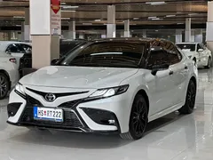 2022 Toyota Camry 2.5S Knight, белый — фото 1