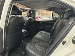 2022 Toyota Camry 2.5S Knight, белый — фото 10