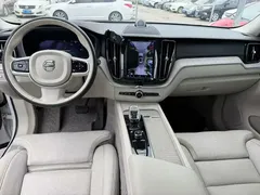 2022 Volvo XC60 T8 PHEV 4WD Luxury, белый — фото 3