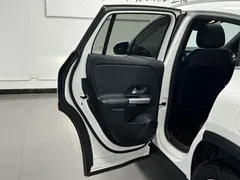 2022 Mercedes-Benz GLA 200, белый — фото 16