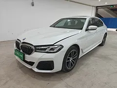 2021 BMW 5 Series 525Li M Sport Package, белый — фото 1