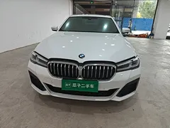 2021 BMW 5 Series 525Li M Sport Package, белый — фото 2