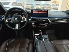 2021 BMW 5 Series 525Li M Sport Package, белый — фото 5