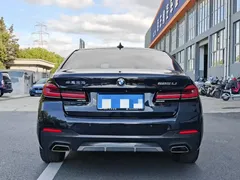 2022 BMW 5 Series 525Li M Sport Package, чёрный — фото 8