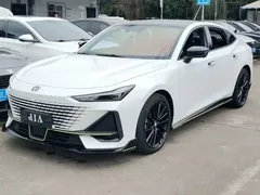 2022 Changan UNI-V 1.5T Sport, белый — фото 3