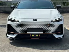 2023 Changan UNI-V 1.5T Sport, белый — фото 2