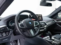 2022 BMW 5 Series 525i M Sport Package — фото 11