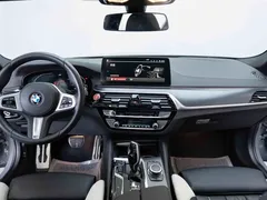 2022 BMW 5 Series 525i M Sport Package — фото 16