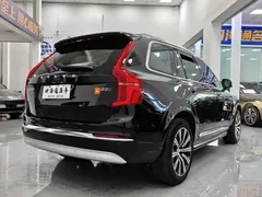 2022 Volvo XC90 B5 Luxury 5-seat, чёрный — фото 7