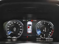2022 Volvo XC90 B5 Luxury 5-seat, чёрный — фото 10