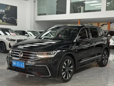 2023 Volkswagen Tiguan L 330TSI AT 2WD R-Line