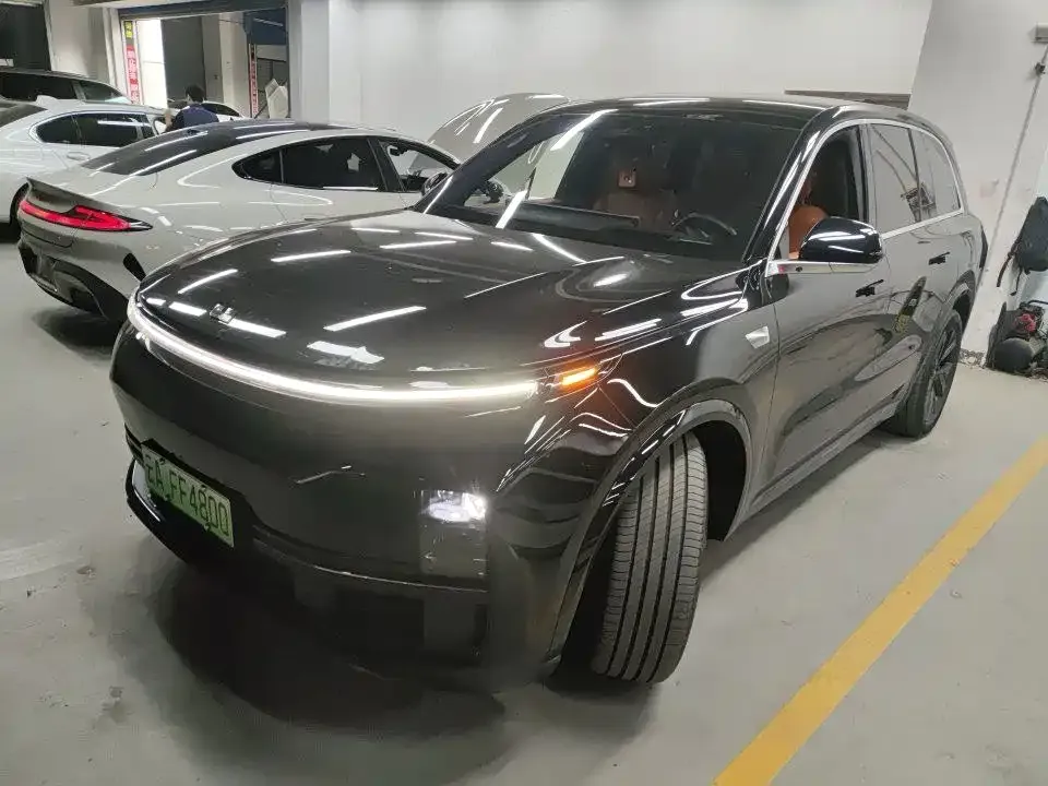 2023 Li Auto L8