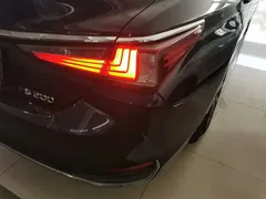 2021 Lexus ES 200 Excellence, синий — фото 8
