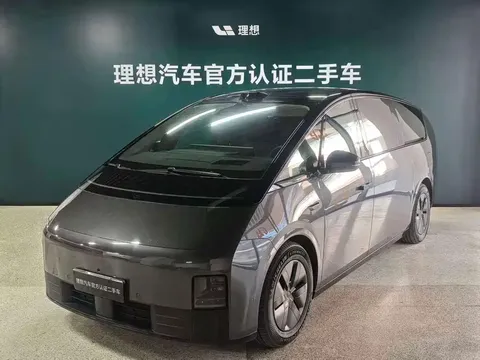2024 Li Auto MEGA Ultra