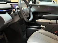 2025 Zeekr X 5 seats Long Range, белый — фото 12
