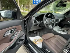 2022 BMW 3 Series 325Li M Sport Dark Package, чёрный — фото 4