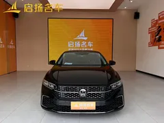 2022 Volkswagen Passat 330TSI Luxury, чёрный — фото 2