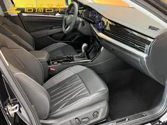 2022 Volkswagen Passat 330TSI Luxury, чёрный — фото 7