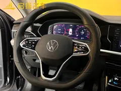 2022 Volkswagen Passat 330TSI Luxury, чёрный — фото 13