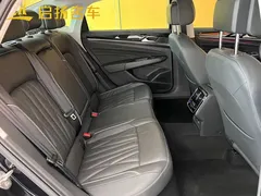 2022 Volkswagen Passat 330TSI Luxury, чёрный — фото 16