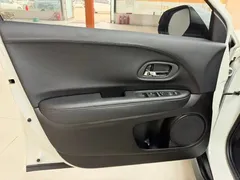 2020 Honda Vezel 1.5L CVT Pioneer, белый — фото 8