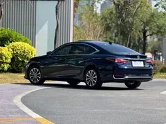 2022 Lexus ES 200 Excellence, синий — фото 4
