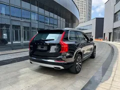 2021 Volvo XC90 7-seat, чёрный — фото 11