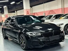 2021 BMW 5 Series 530Li Premium M Sport Package, чёрный — фото 2