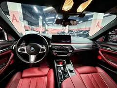 2021 BMW 5 Series 530Li Premium M Sport Package, чёрный — фото 5