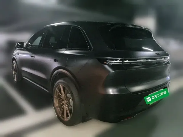 2025 Li Auto L6