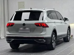 2023 Volkswagen Tiguan L 280TSI AT 2WD Limited Edition, белый — фото 13