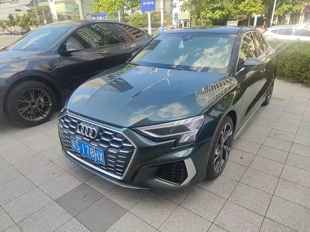 2022 Audi A3L Limousine 35 TFSI Luxury Sport