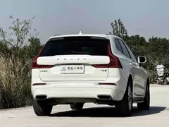 2021 Volvo XC60 4WD Luxury, белый — фото 4