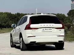 2021 Volvo XC60 4WD Luxury, белый — фото 6