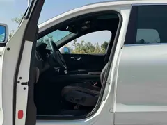 2021 Volvo XC60 4WD Luxury, белый — фото 7