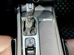 2021 Volvo XC60 4WD Luxury, белый — фото 11