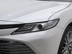 2019 Toyota Camry Hybrid 2.5HG Luxury, белый — фото 7