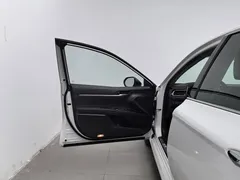 2019 Toyota Camry Hybrid 2.5HG Luxury, белый — фото 8