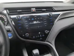 2019 Toyota Camry Hybrid 2.5HG Luxury, белый — фото 12
