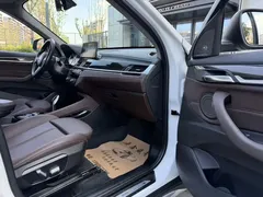 2022 BMW X1 Premium, белый — фото 6