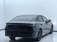 2023 BYD Seal PHEV 1.5L 121km Luxury, чёрный — фото 14