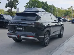 2025 BYD Sea Lion 07 DM-i PHEV 150 Pilot, чёрный — фото 9