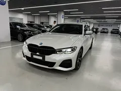 2022 BMW 3 Series 325i M Sport Night Package, белый — фото 1