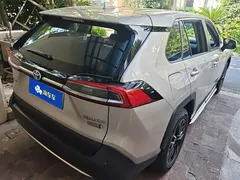 2021 Toyota Wildlander High Performance 2.5L Hybrid 2WD — фото 2