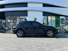 2022 Porsche Macan 2.0T, чёрный — фото 5