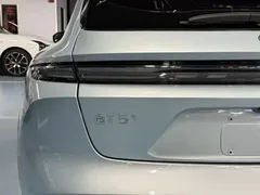 2024 Nio ET5T 100kWh Touring EV, синий — фото 11