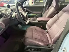 2024 Nio ET5T 100kWh Touring EV, синий — фото 12